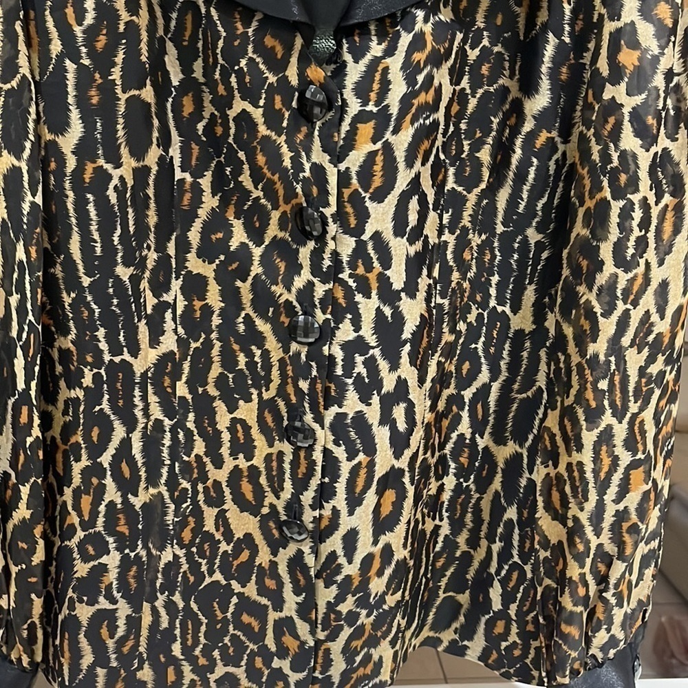 Cattiva New York Silk Cheetah Print Button Front Blouse Size 12 - Picture 2 of 6